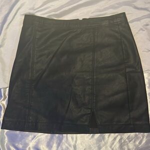 Abercrombie & Fitch black vegan mini skirt size small!